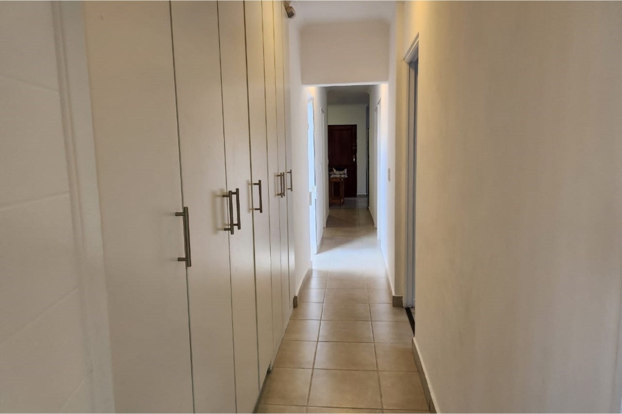 4 Bedroom Property for Sale in Bardale Village Western Cape